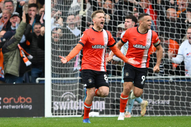 直保持着强 直保持着强