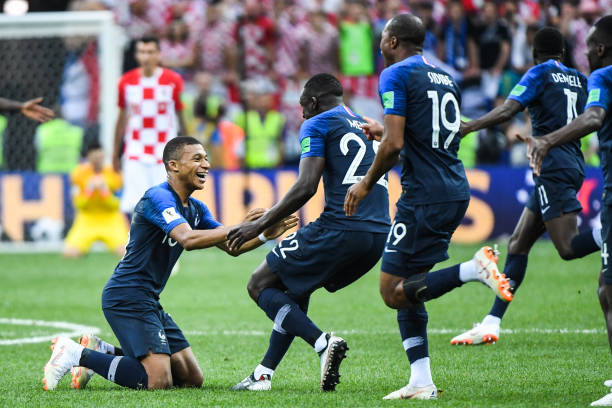 队的较量中 队的较量中