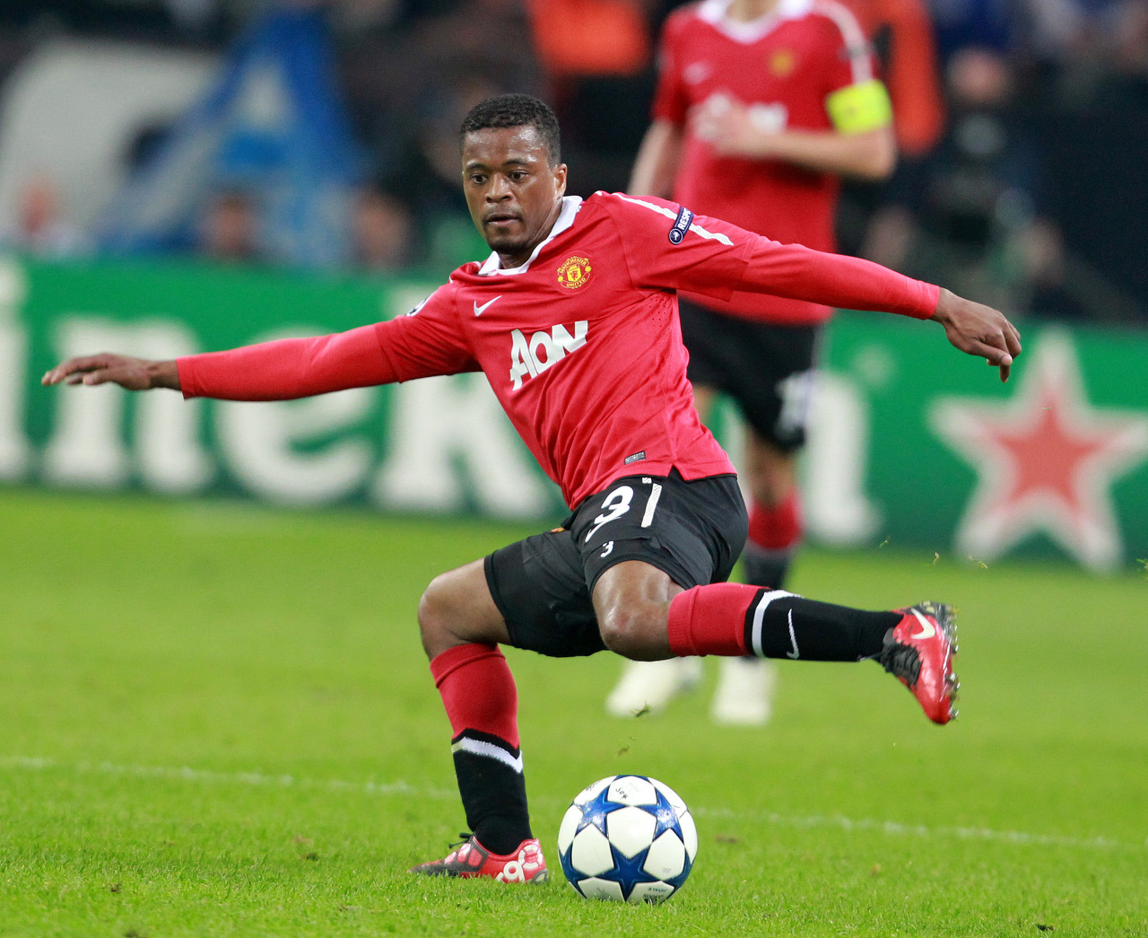 使用以及比 使用以及比